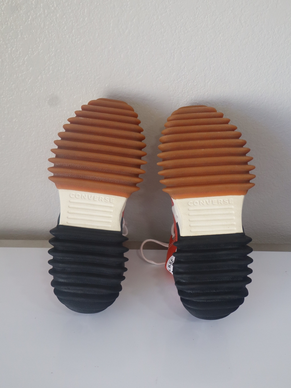 Perfect ! Size 7.5 Converse Run Star Motion Platform High- Mantra Orange . - Picture 5 of 9